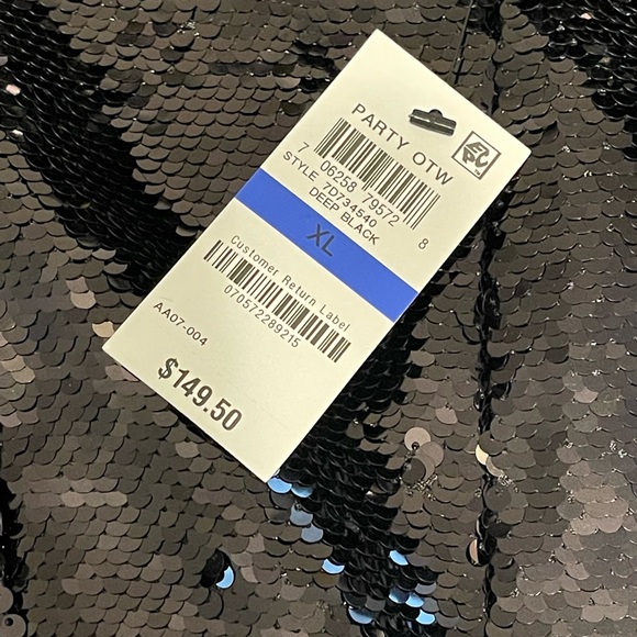 New black sequin jacket never worn original price tag still on it asking $75 - Picture 4 of 5